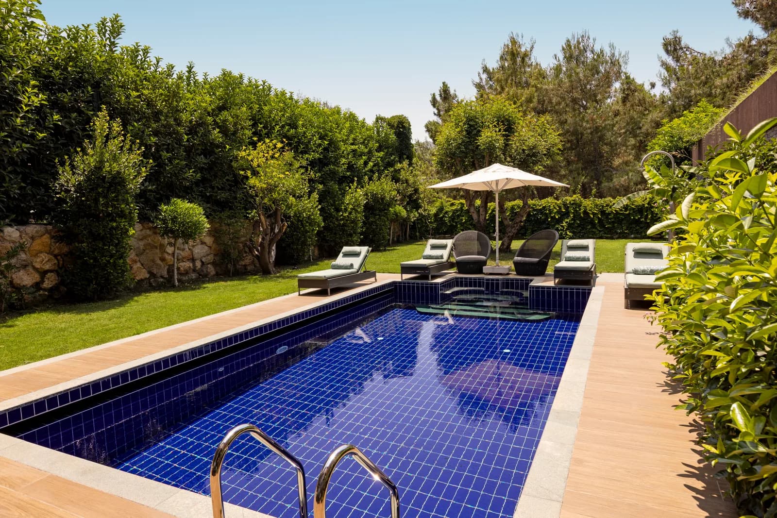 pool